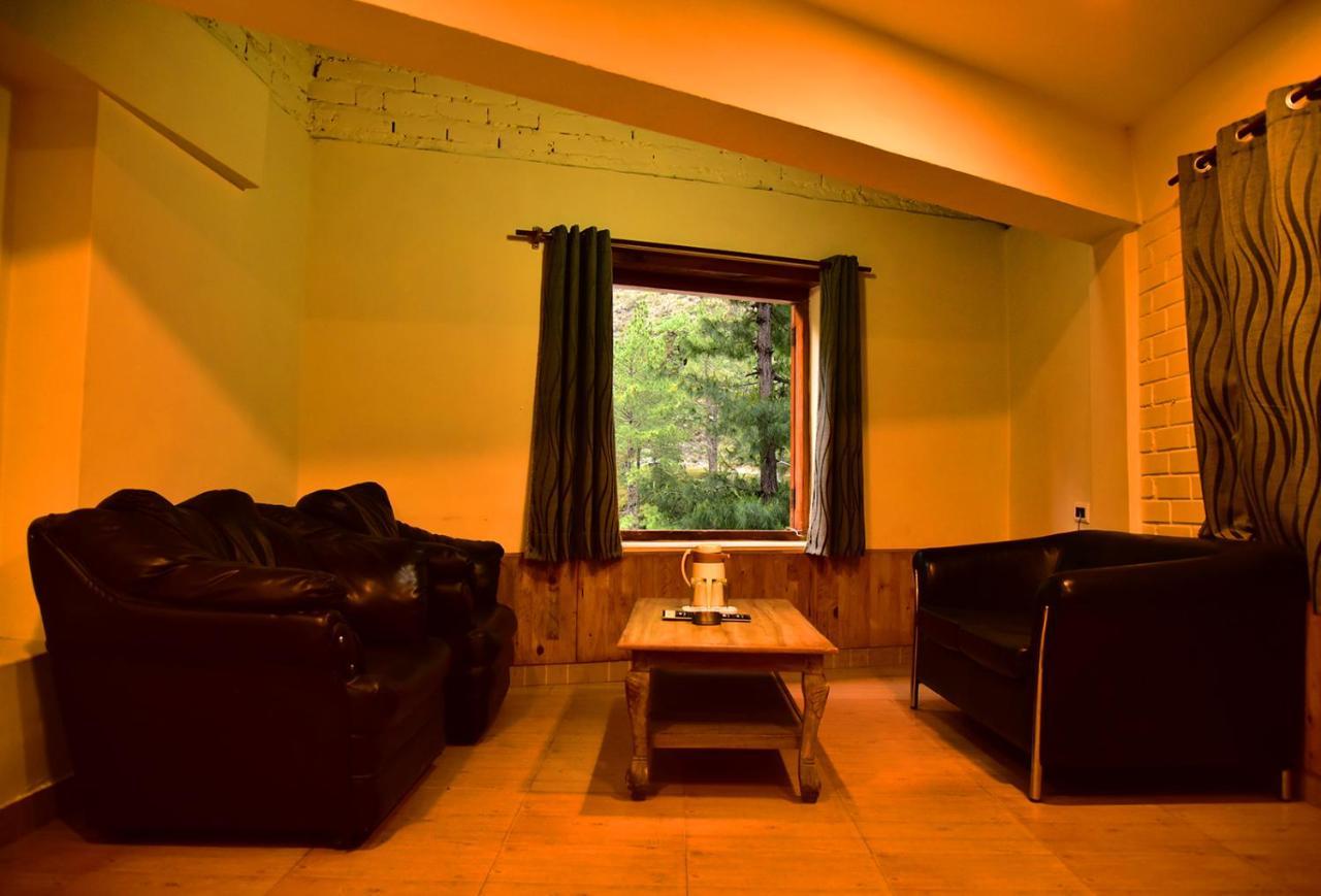 The Alpine Guest House 카솔 외부 사진