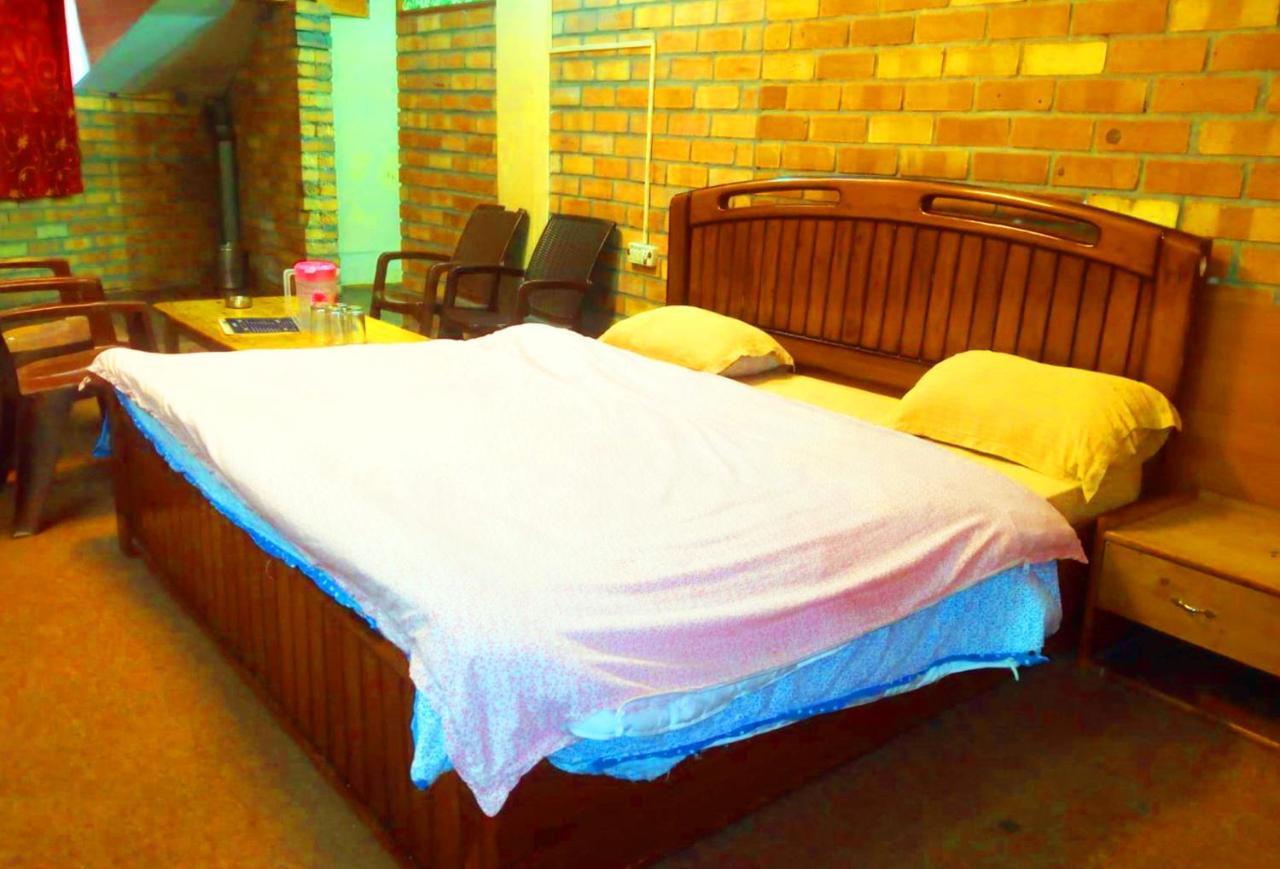The Alpine Guest House 카솔 외부 사진