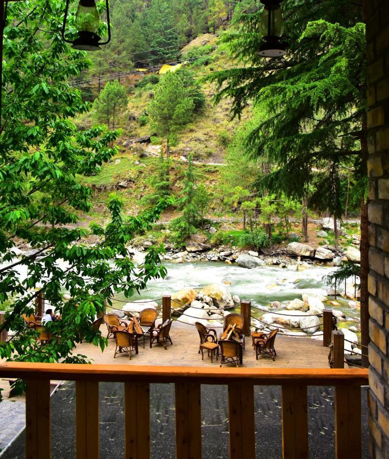 The Alpine Guest House 카솔 외부 사진