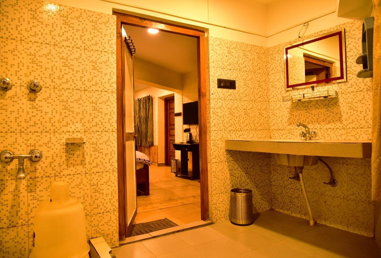 The Alpine Guest House 카솔 외부 사진