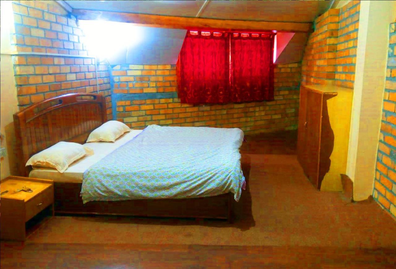 The Alpine Guest House 카솔 외부 사진