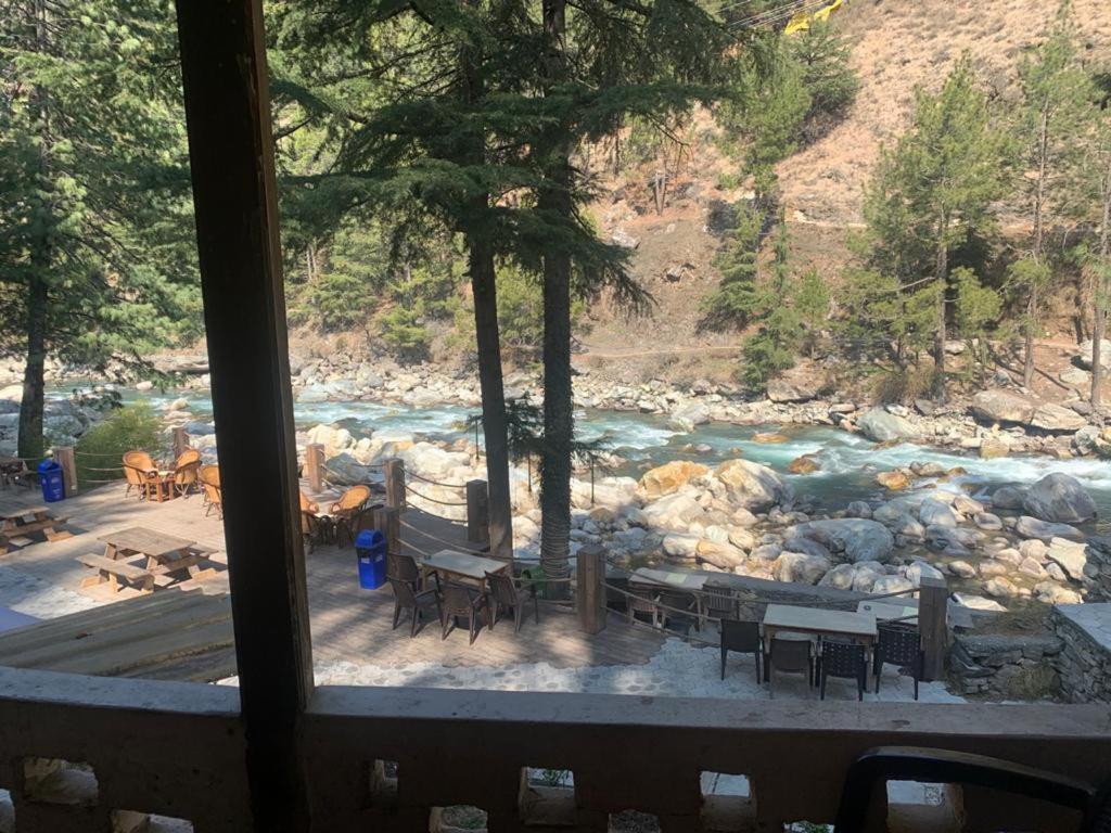 The Alpine Guest House 카솔 외부 사진