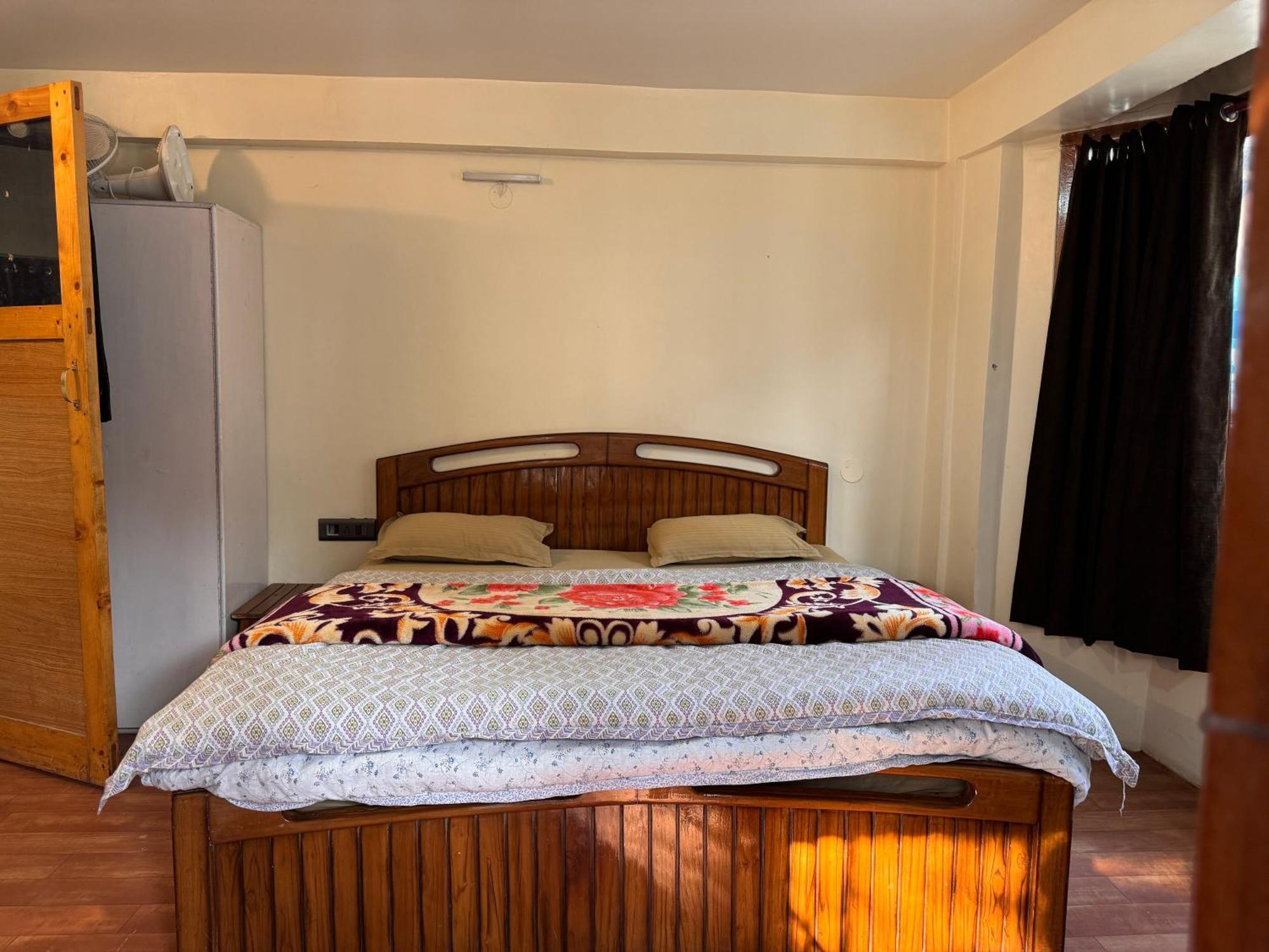 The Alpine Guest House 카솔 외부 사진
